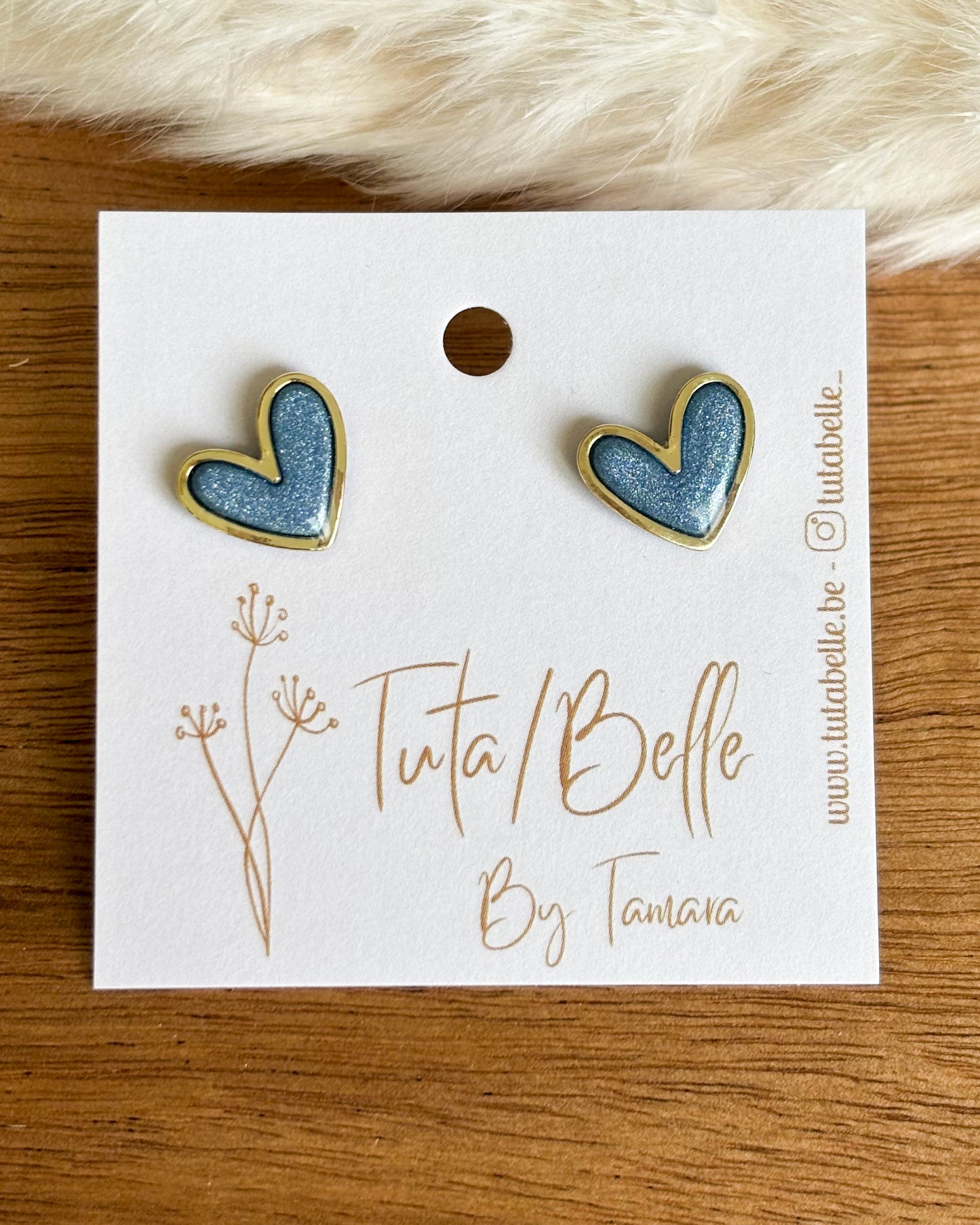 Little heart stud