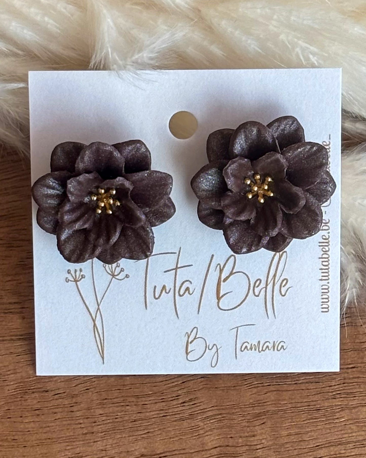 Tia stud - diverse kleuren