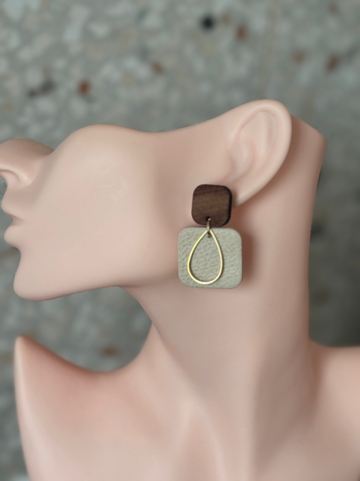 Aida beige/wood/gold