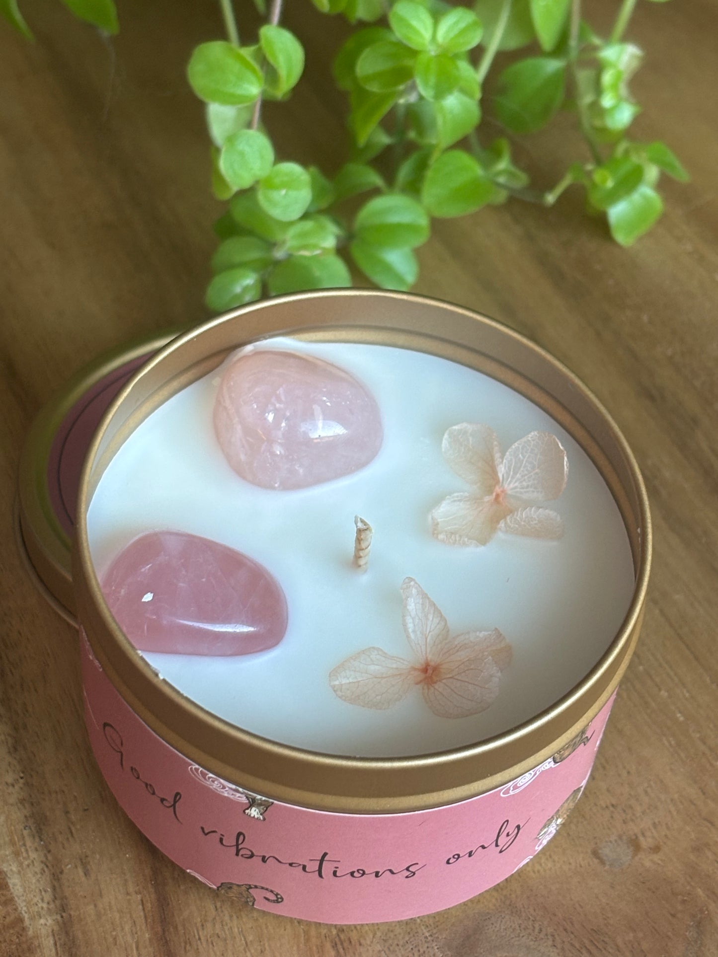 Quote kaars in gouden blik met kristallen - Good vibrations only