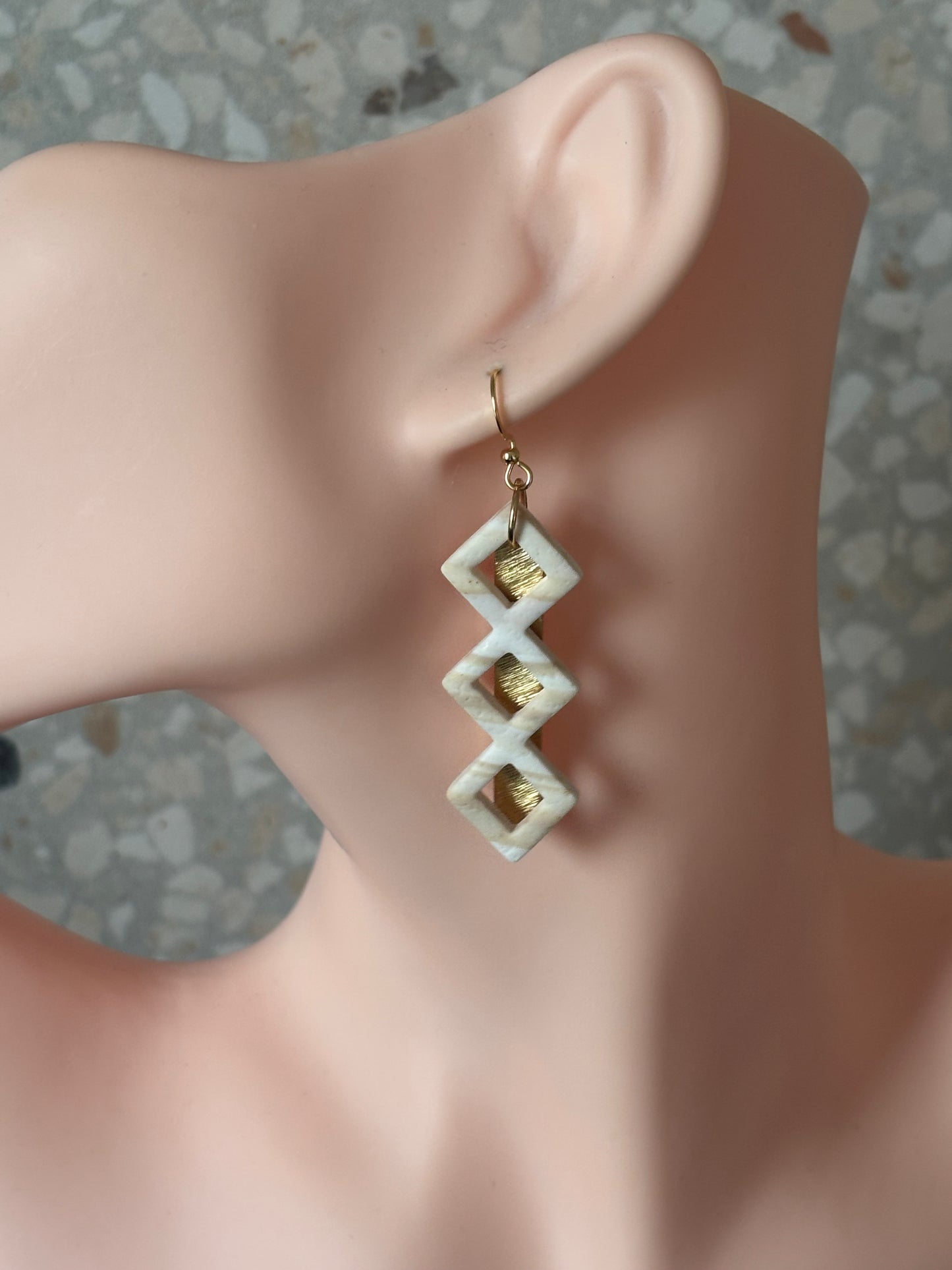 Squares white & beige/gold