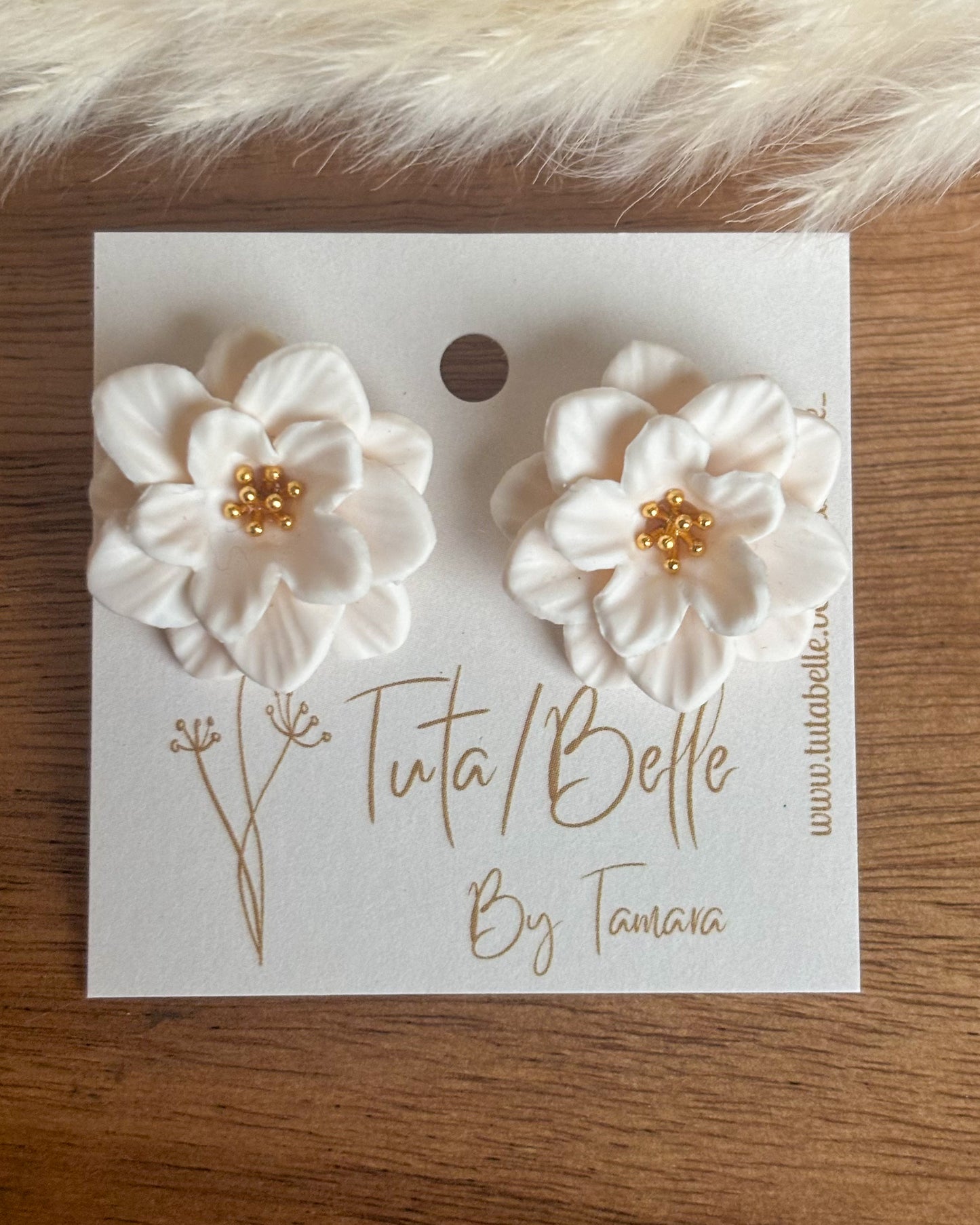 Tia stud - diverse kleuren