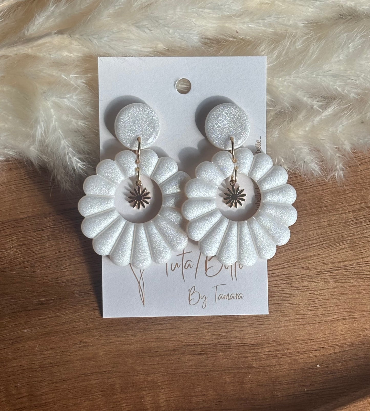 Amelie shiny pearl White