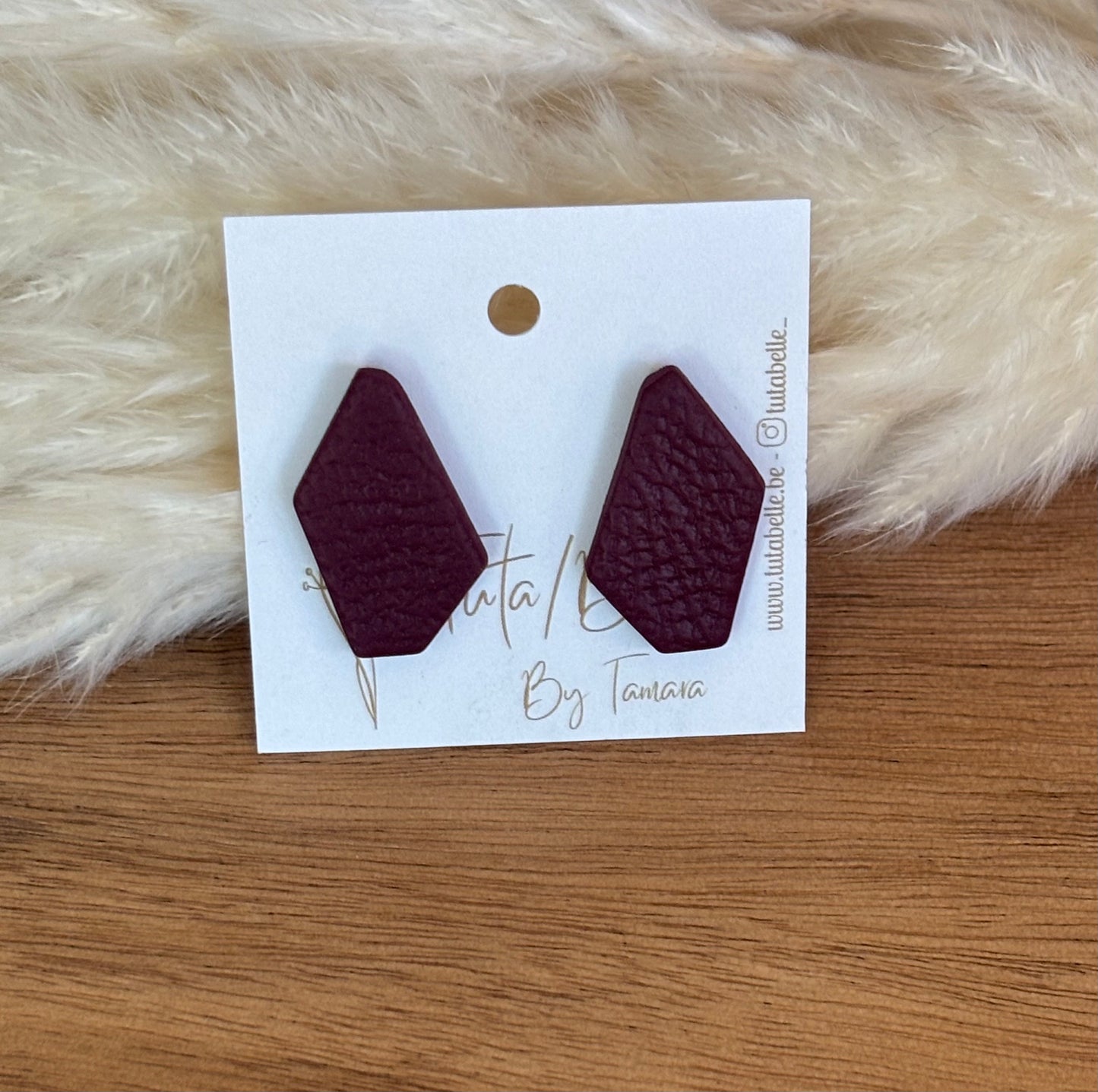 Charly stud Burgundy