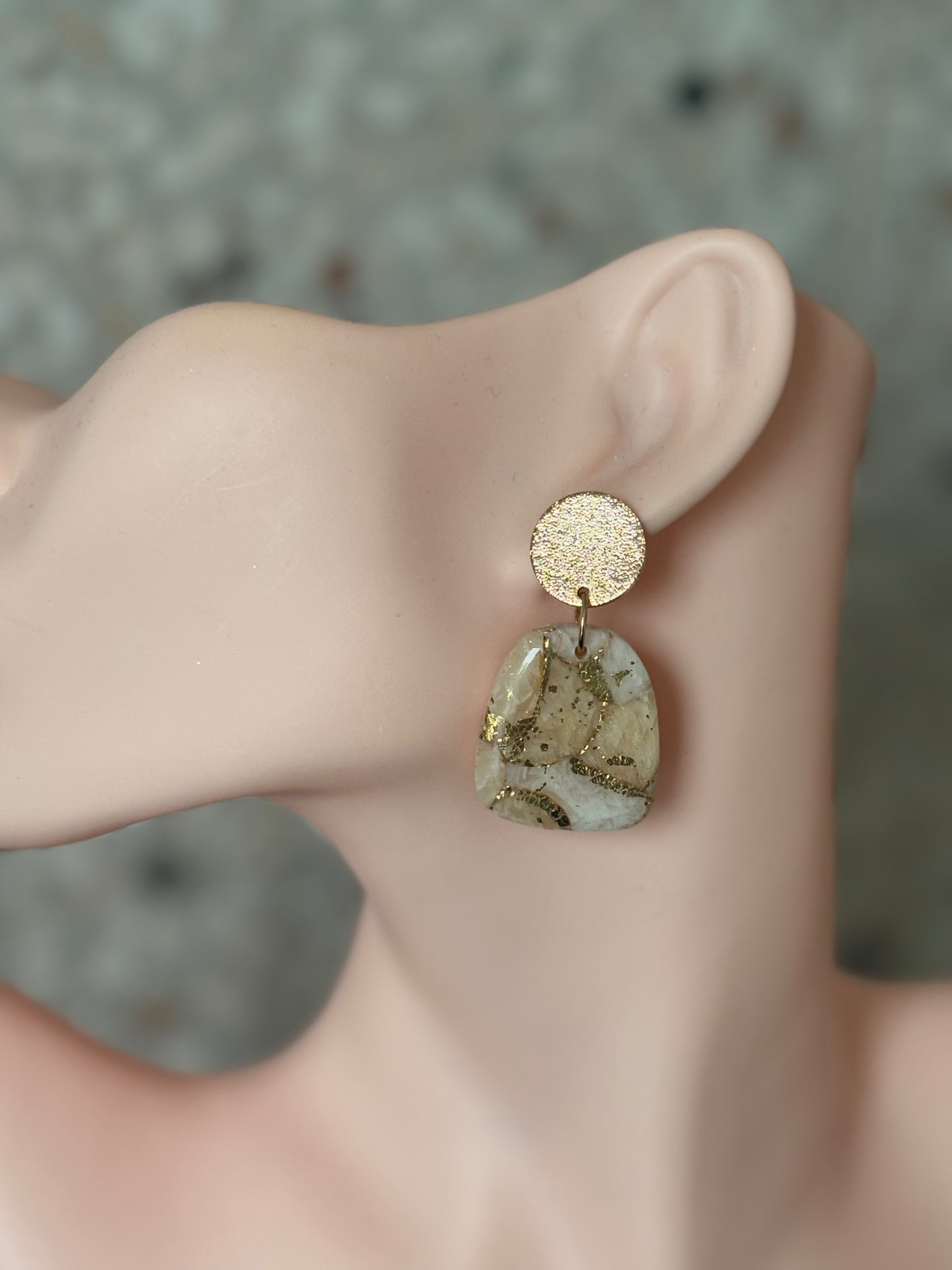 Elfie shiny beige/gold