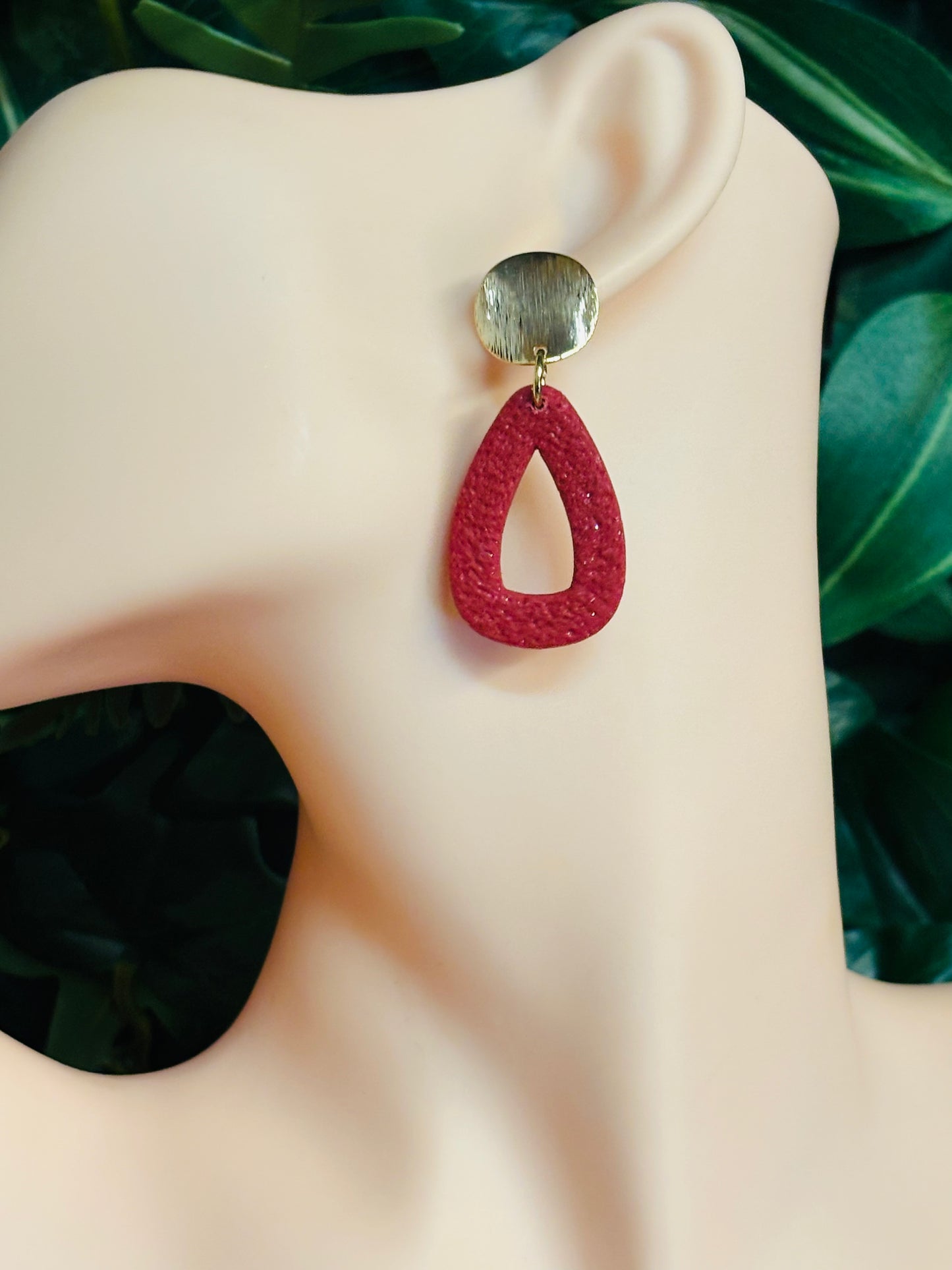 Nika red glitter