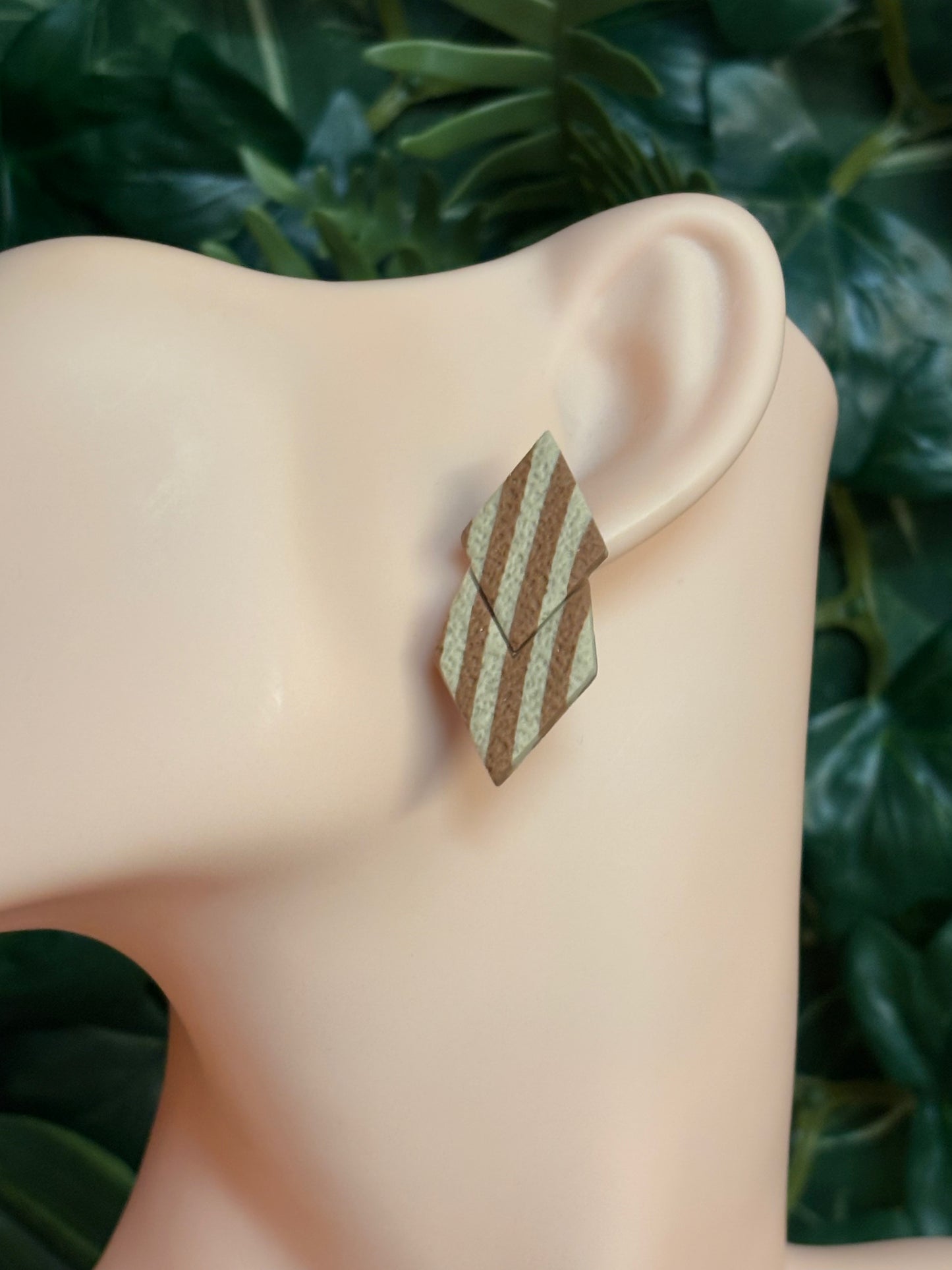 Mila caramel/beige stripes