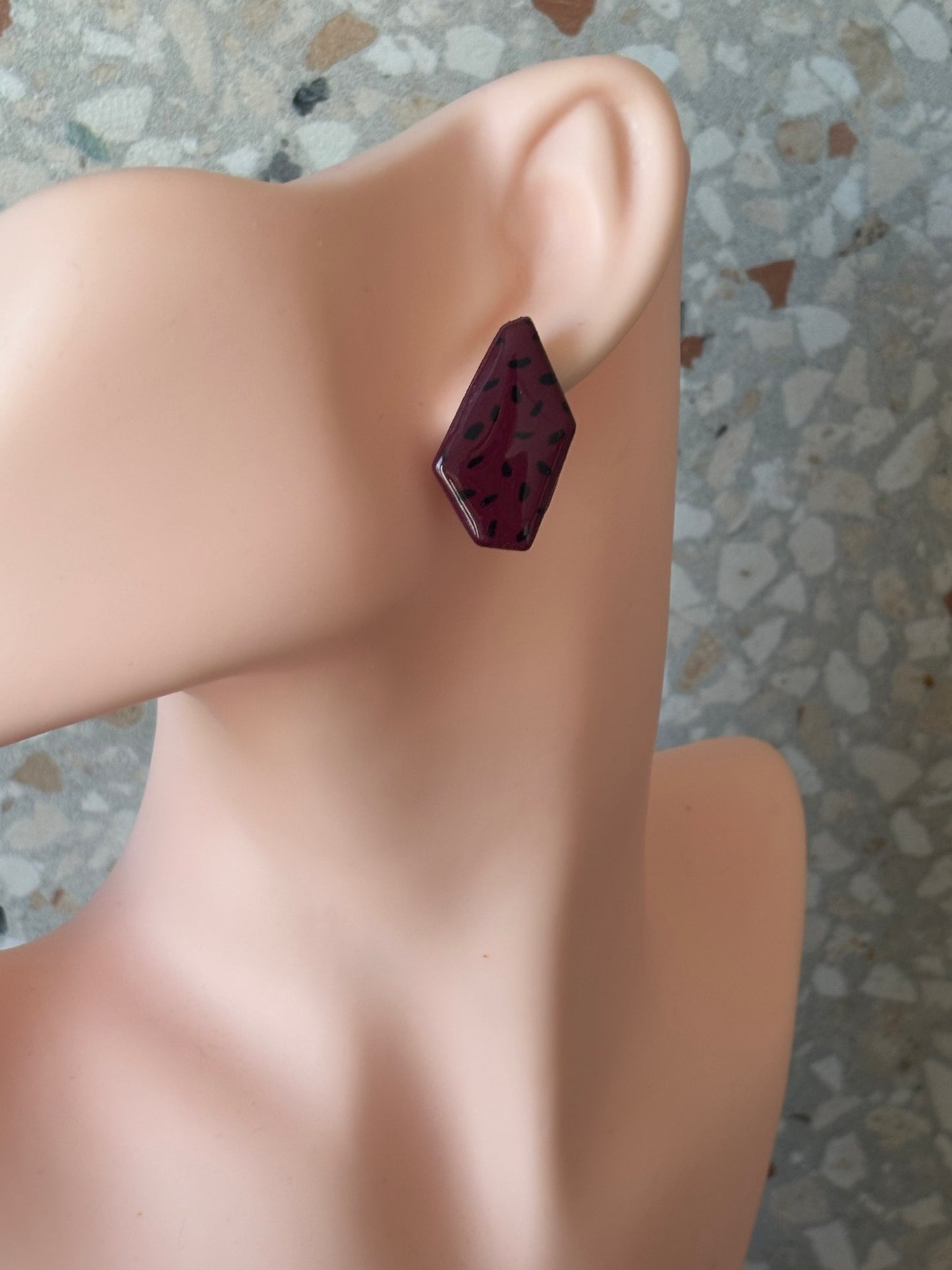 Charly stud Shiny burgundy/black #3