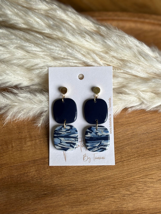 Lea Shiny shades of blue