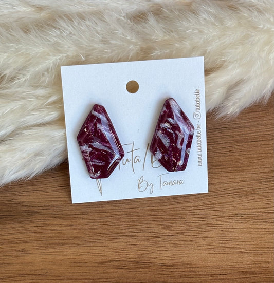 Charly stud Shiny burgundy/pearl