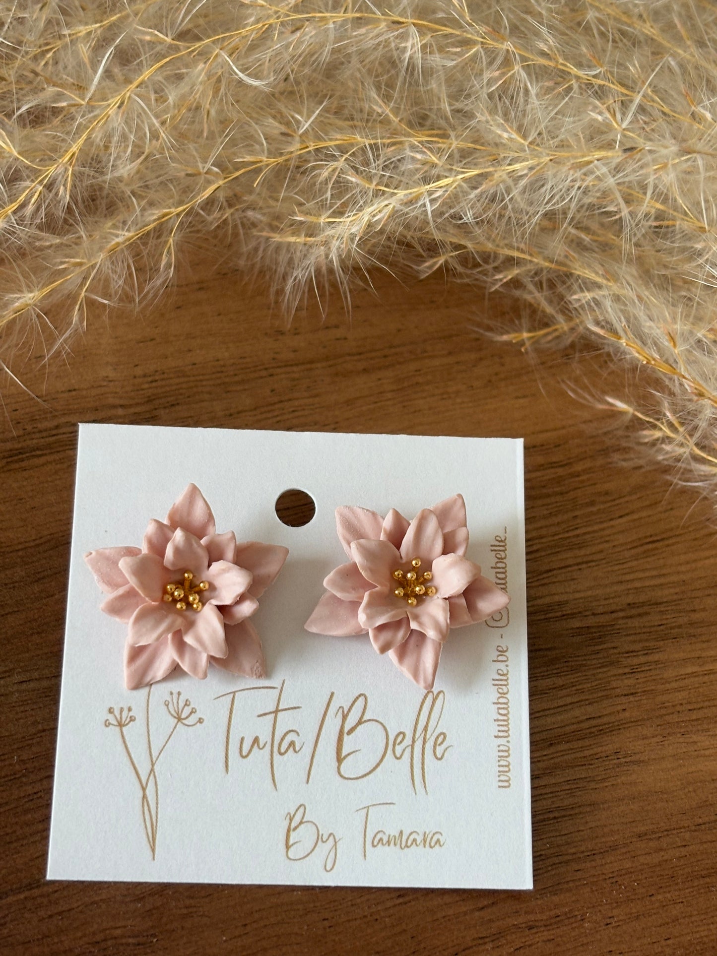 Flo stud light pink/gold