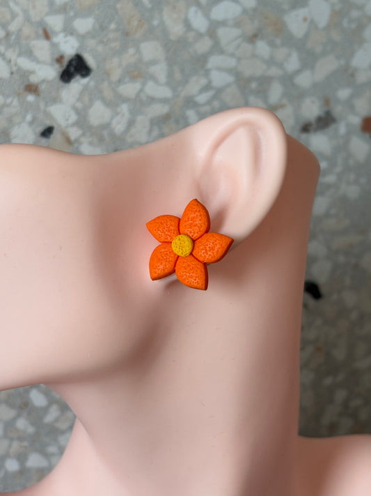 Flower stud orange/yellow
