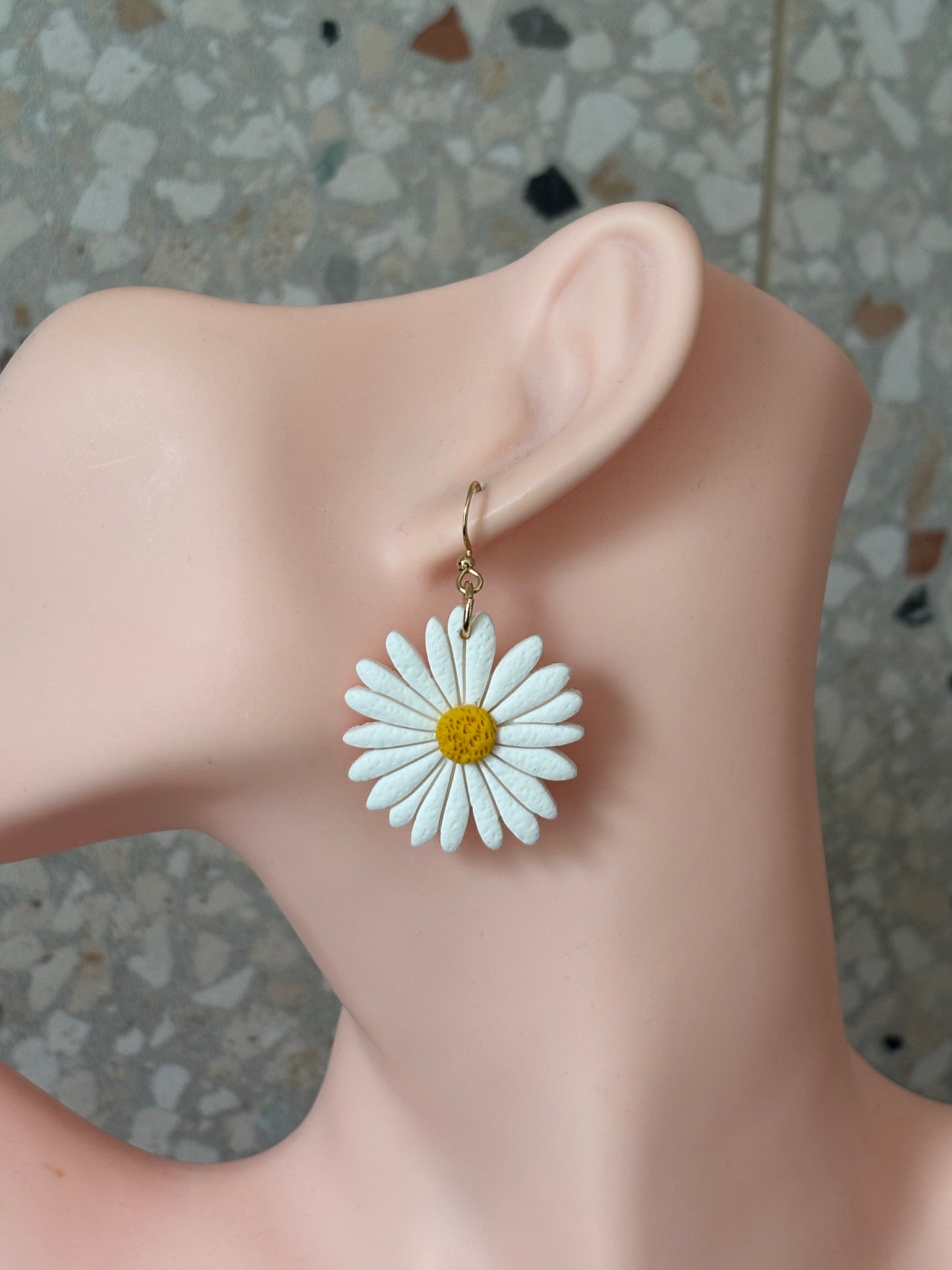 Daisy flower white/yellow