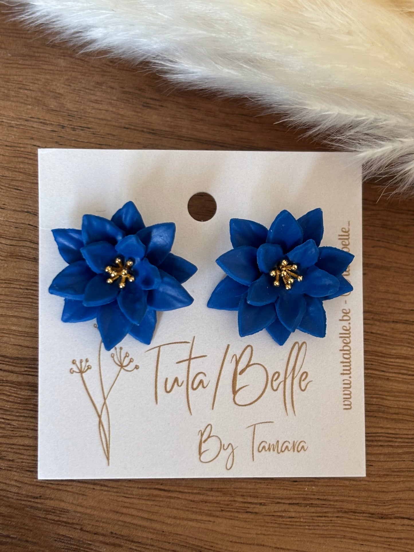 Flo stud cobalt blue